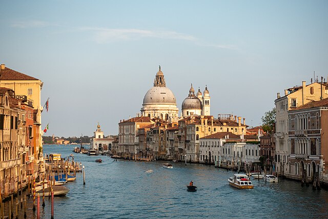 Santa_Maria_della_Salute_(50428075772)